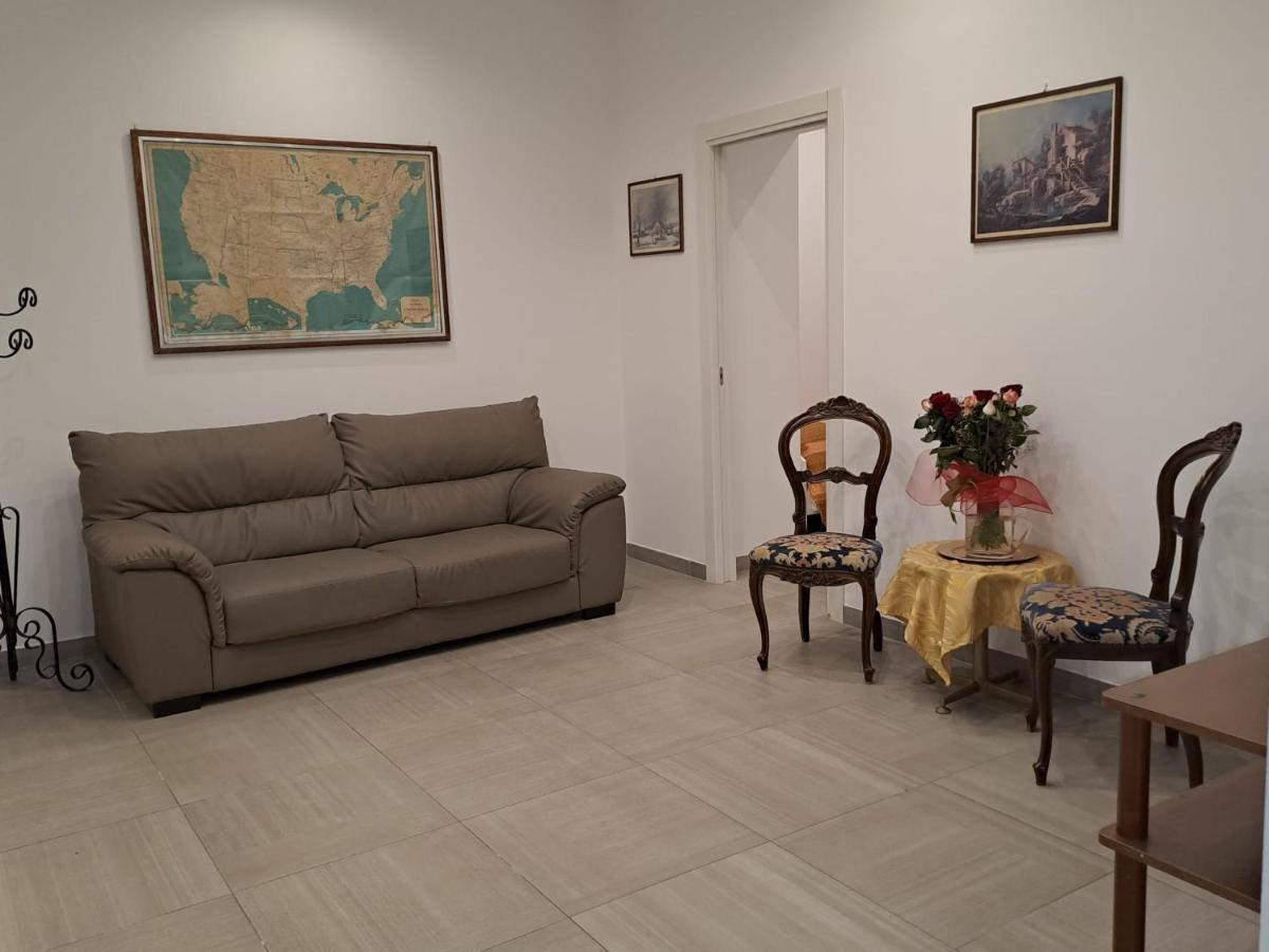 Lilibet Apartment Palermo Ruang foto